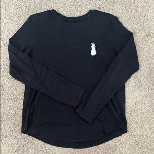Lululemon Maui, HI Nulu Black Long Sleeve Crewneck W/ Pineapple 🍋🍍- size 8